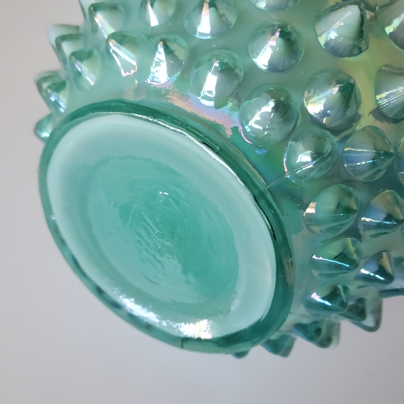 🥰 Fenton 6" Irredescent Hobnail Green Glass Overlay Cruet & Stopper 😍 - Picture 6 of 11